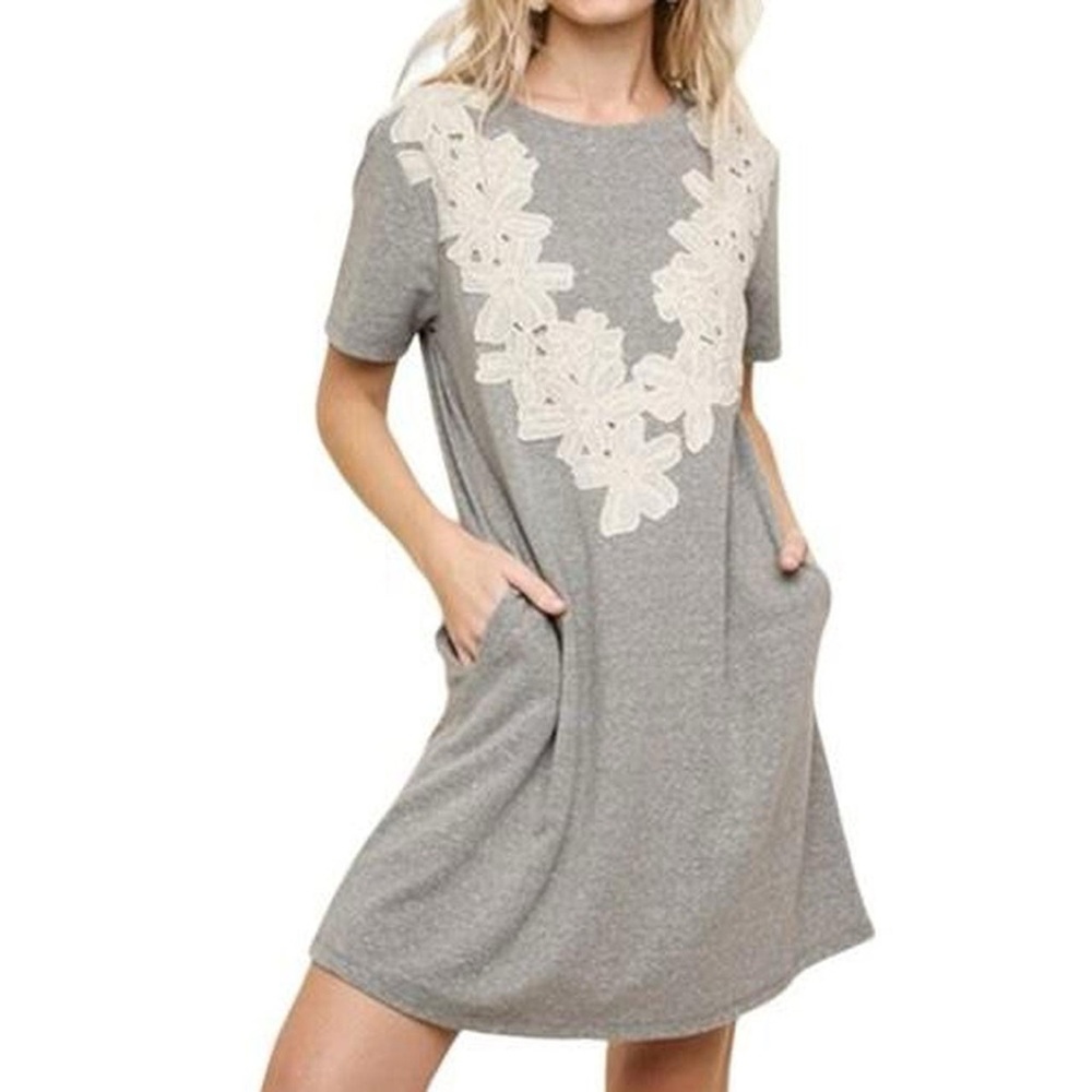Umgee Gray Mini Dress with Cream Floral Accents size medium